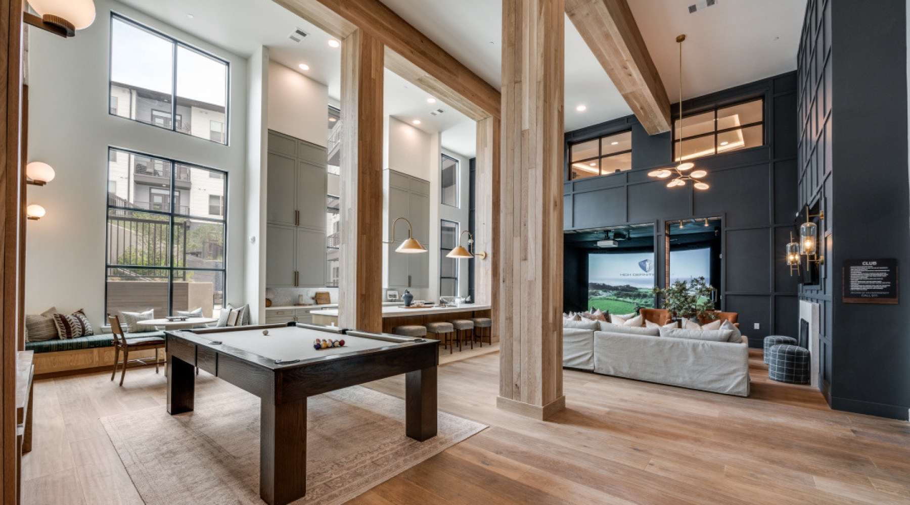 COMFORTABLY <i>COZY</i>